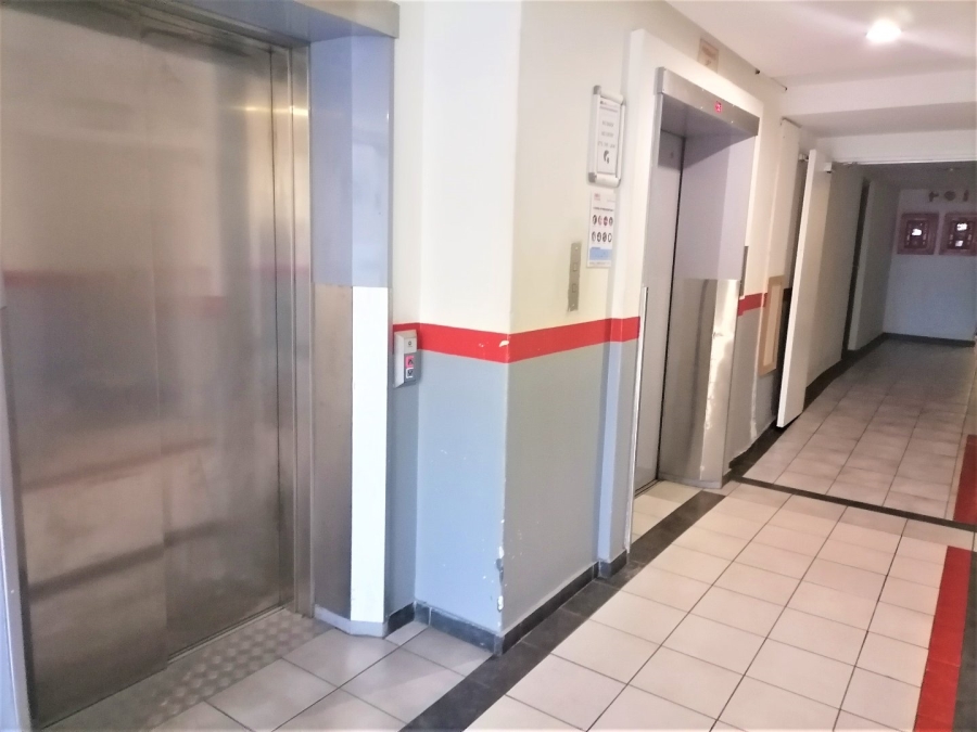 2 Bedroom Property for Sale in Townsend Estate Western Cape